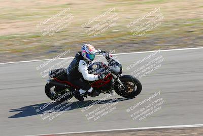 media/Feb-05-2023-Classic Track Day (Sun) [[c35aca4a42]]/Group 2/session 1 turn 9/